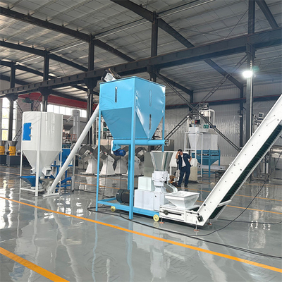 おがくずの生物量の木製の餌の製造所機械200kg/H