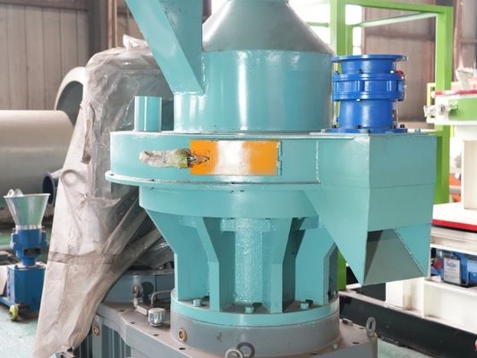 4mm 8mmの葉の破片の木製の餌はココナッツ貝のための円柱粒子を機械で造る