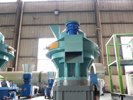 4mm 8mmの葉の破片の木製の餌はココナッツ貝のための円柱粒子を機械で造る