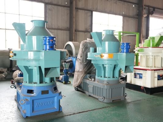 自動化されたおがくずの餌機械11kw家禽の肥料の餌機械