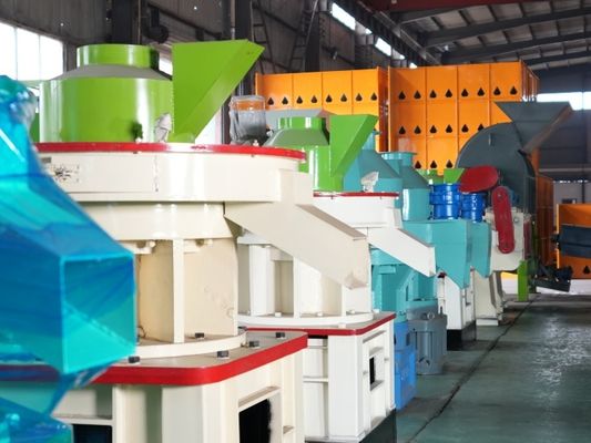 ディーゼル機関を搭載する機械を作る商業農業の2-12mm木製の餌