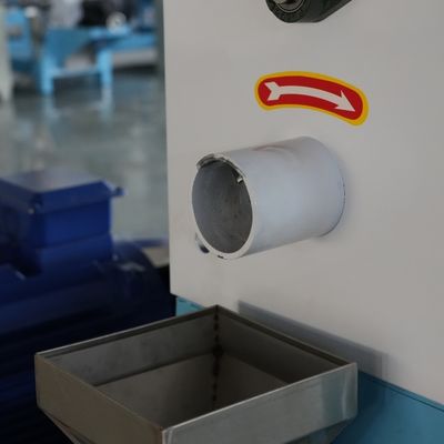 500kg/H力を切る機械2.2kwを作る小さい魚食糧餌