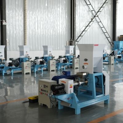 猫犬の浮遊物の魚の製造所の餌の供給のペット フード プロセス機械完全な生産ライン