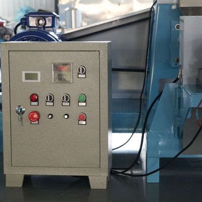 大規模の魚の供給の餌機械は3から12mmの0.4kw供給力を製粉する