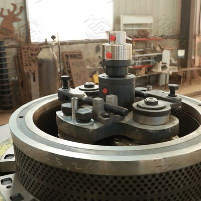 MIKIM 2.5mmは破片木製の餌が小規模900kg/Hを機械で造る死ぬ