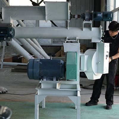 セリウムの手動魚の供給の餌機械350-450kg/H牛は機械の作成に与える