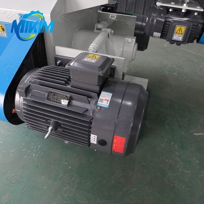 電気3kw-30kw鶏の牛家禽の供給の餌の機械によってカスタマイズされる電圧