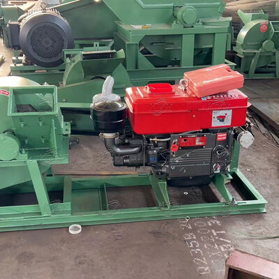 動物/馬/鶏の寝具のための機械木製の剃る機械を欠くマツ木おがくずの製造所木