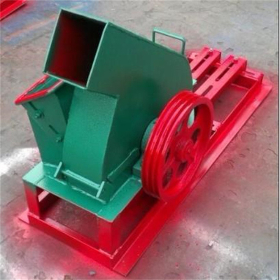 1500*640*820mmを欠く調節可能な自動PTOの木製のシュレッダー機械