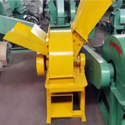 木材粉砕機 移動式粉砕機 携帯型ディーゼルエンジン駆動 粉砕機 製材粉砕機